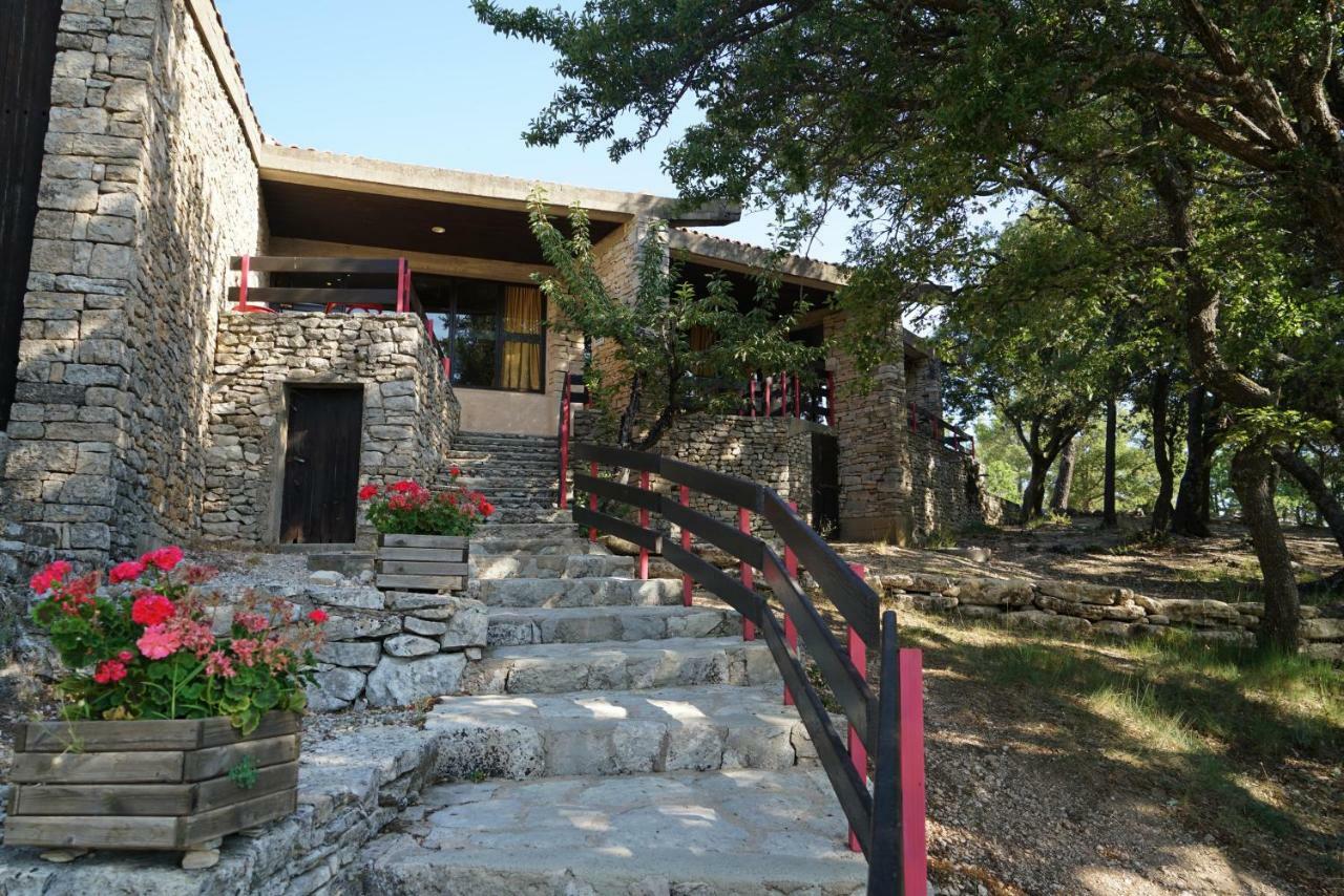 Vvf Luberon Provence Hotel Murs  Eksteriør billede